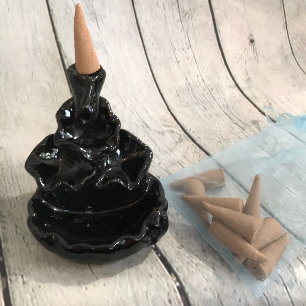 Backflow Incense burner waterfall style and 10 Incense cones NEW!